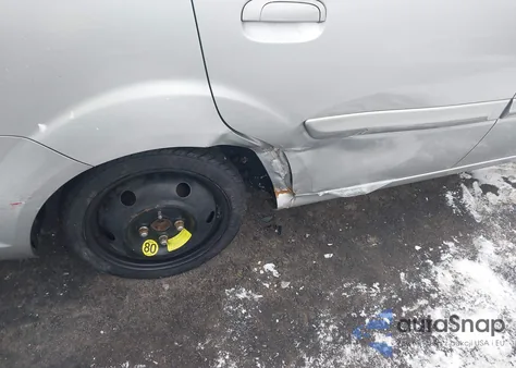 2011 Kia Rio Lx z USA, uszkodzony, nr VIN KNADH4A39B6925111